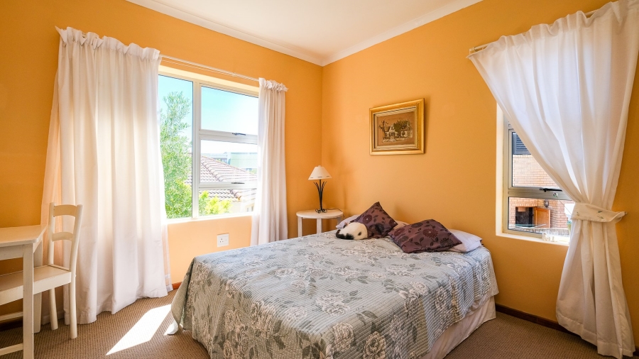 5 Bedroom Property for Sale in Cola Beach Western Cape